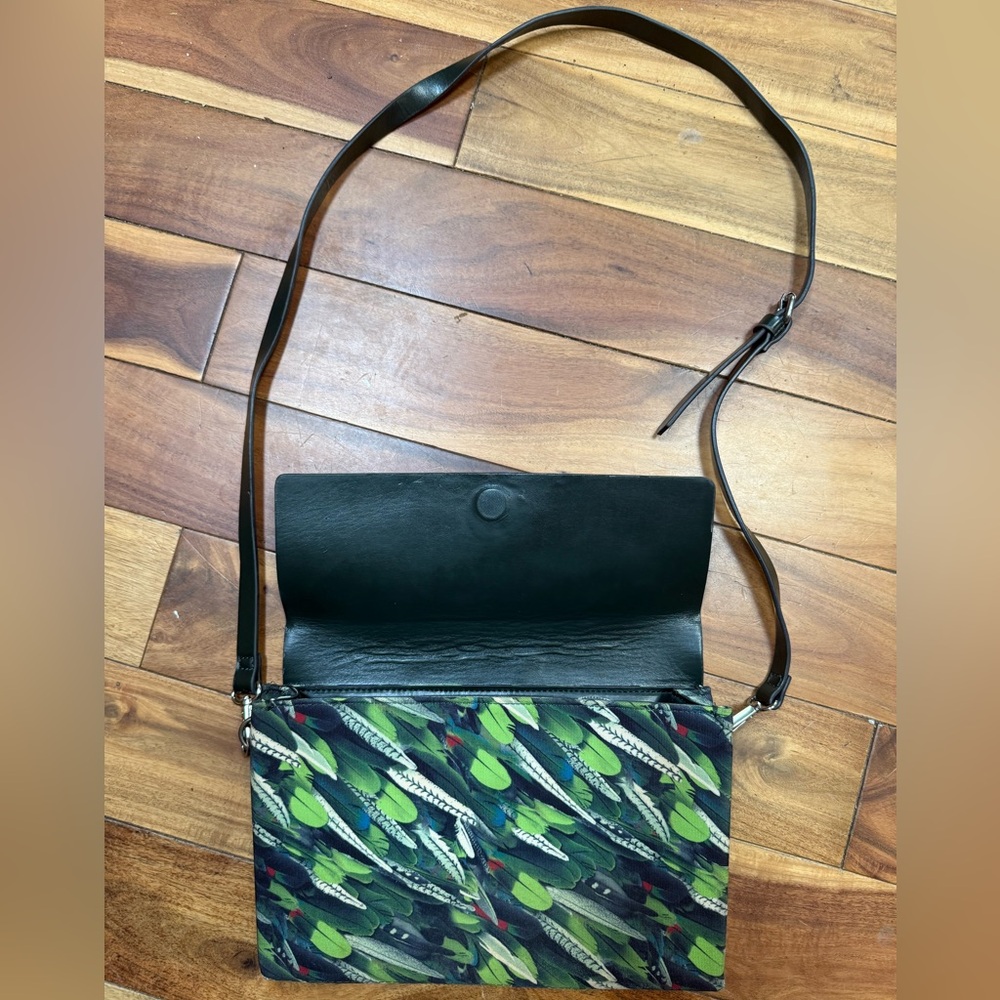 Stylish Green Pedal Zara Purse